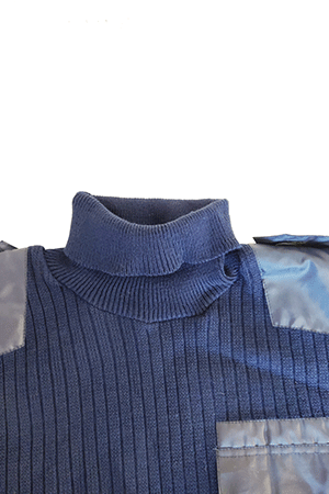 форменный свитер с высоким воротником водолазка
